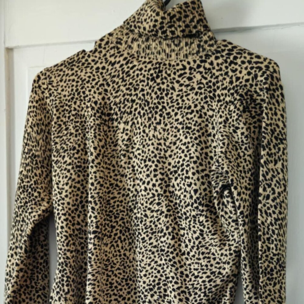Mercer & Madison Turtleneck Sweater Leopard Print Sz S